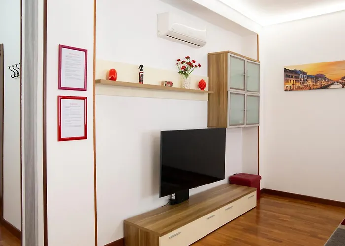Cozy Design House - 15 Minutes From Navigli-humanitas * Mediolan